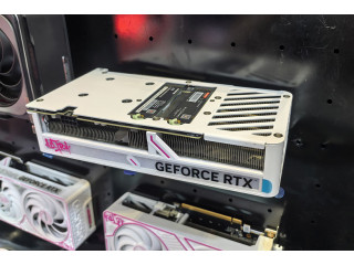 Ни одна линия PCIe не пропадет даром. Colorful показала видеокарту iGame Ultra GeForce RTX 50 с двумя слотами M.2 для SSD